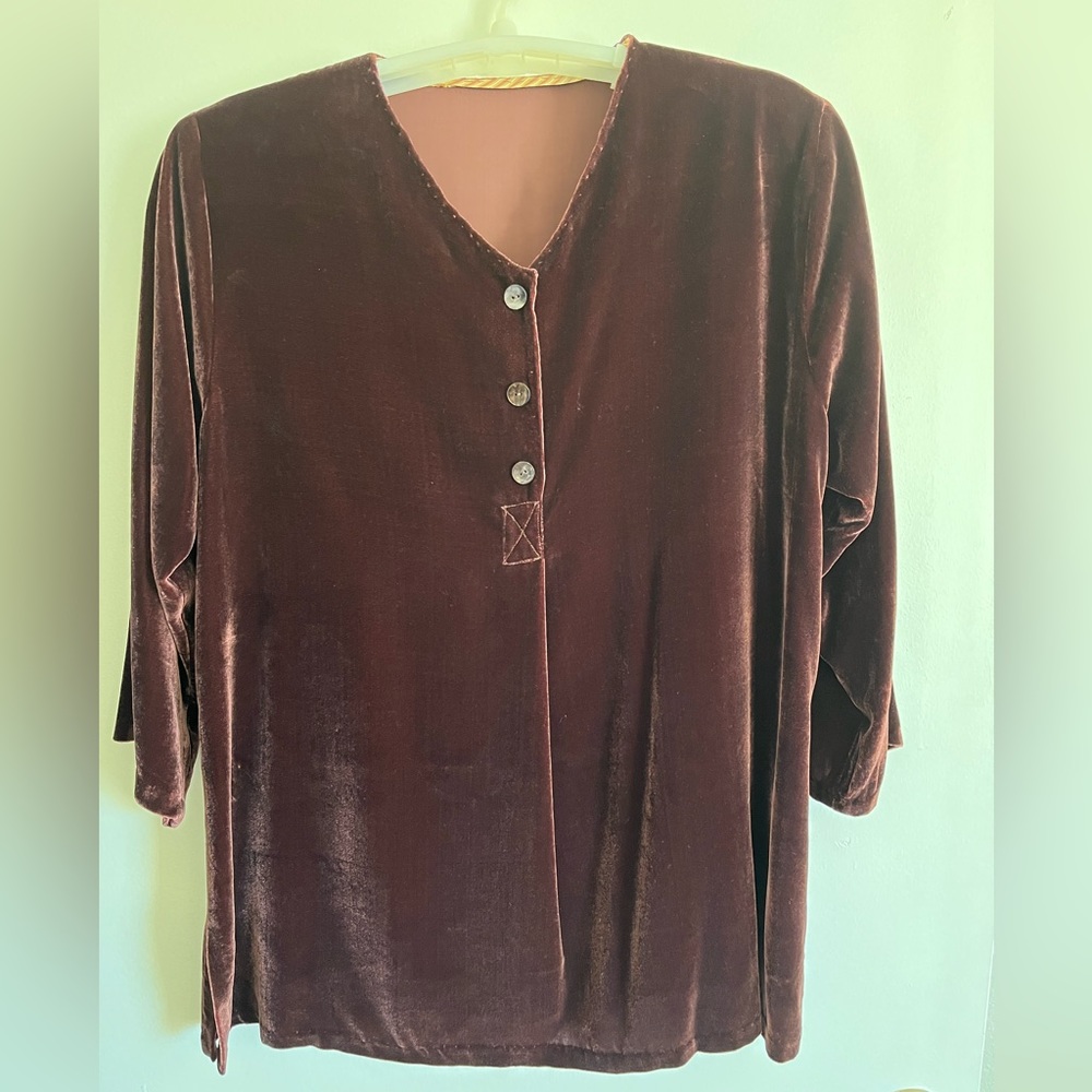 Red/brown rayon velvet pull over tunic shell buttons